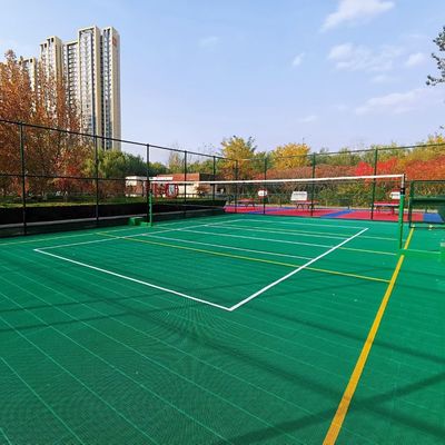 अच्छा मूल्य आउटडोर प्लास्टिक पीपी टाइलें स्पोर्ट्स फ़्लोरिंग नॉन स्लिप विथ लाइन मार्किंग सर्विस ओईएम ओडीएम ऑनलाइन