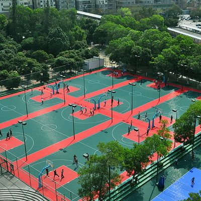 अच्छा मूल्य Weather Resistant Outdoor Basketball Court Tiles Polypropylene Material With Multi Color ऑनलाइन