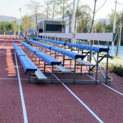 अच्छा मूल्य 20PCS / 36PCS सीट वैकल्पिक गार्डरिल के साथ आउटडोर धातु ब्लीचर्स ऑनलाइन